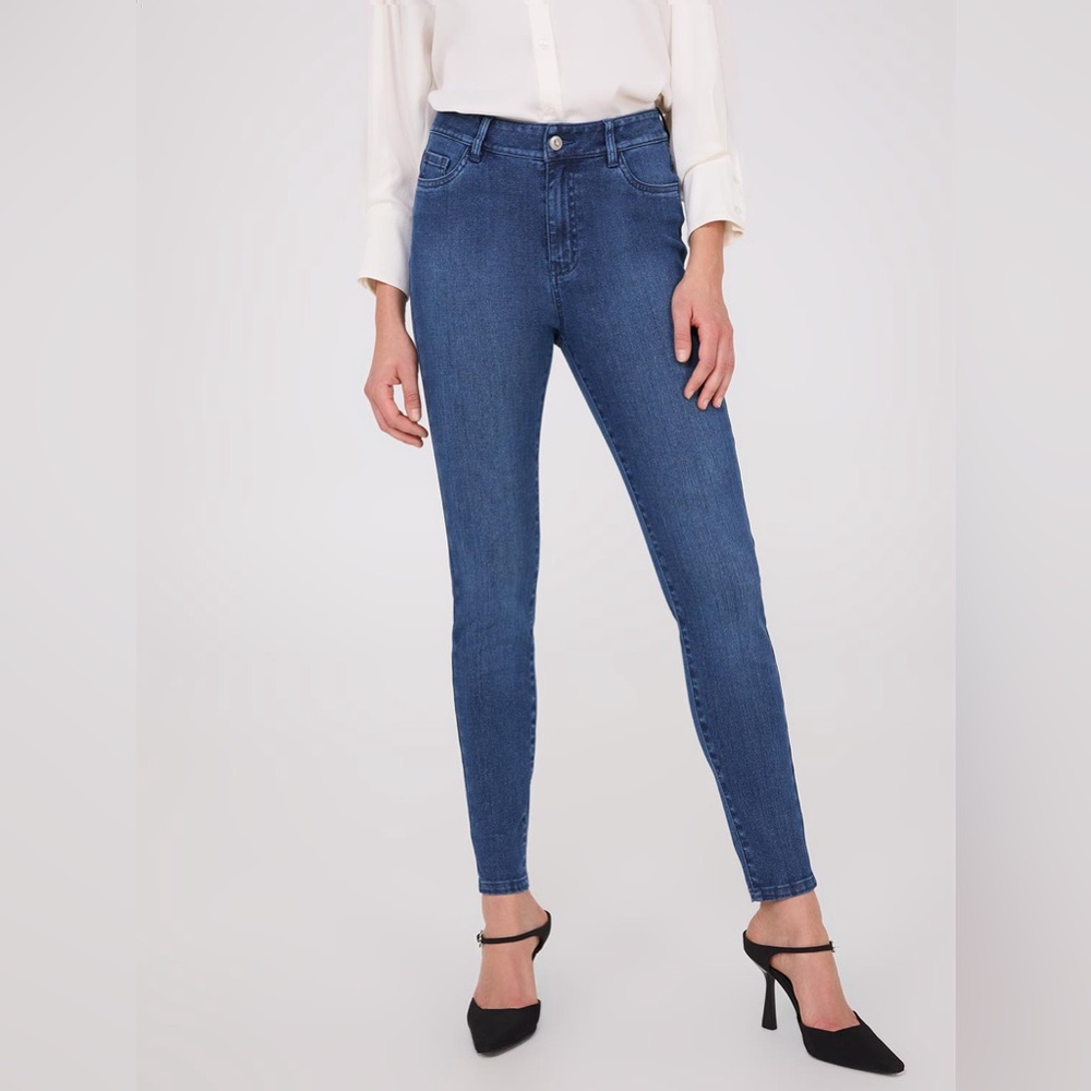 Shimmer skinny leg jeans Suzy Shier size 9